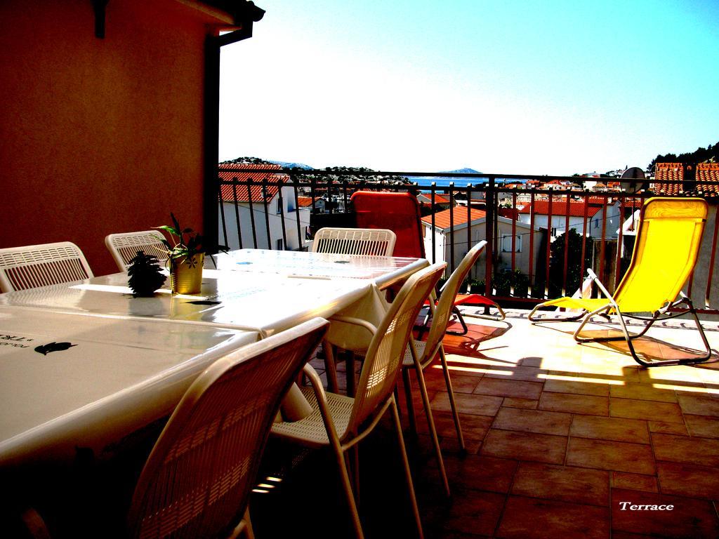 Apartment Perkov Tribalj Oda fotoğraf