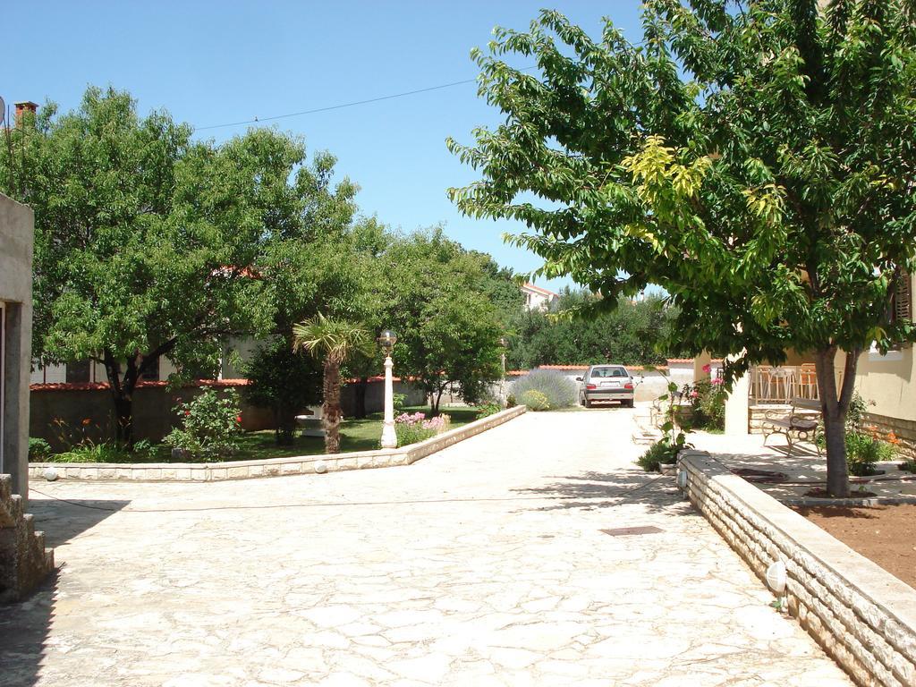 Apartment Perkov Tribalj Oda fotoğraf